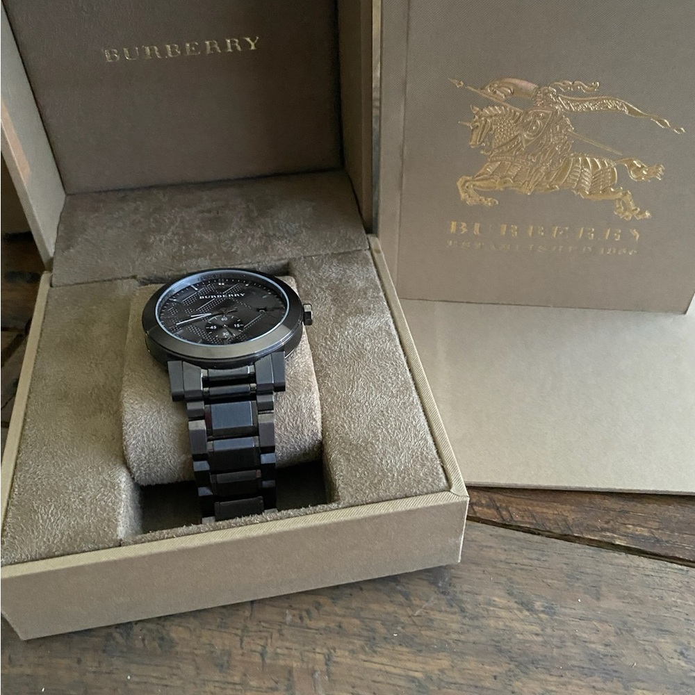 Burberry Men’s Gunmetal watch (authentic)